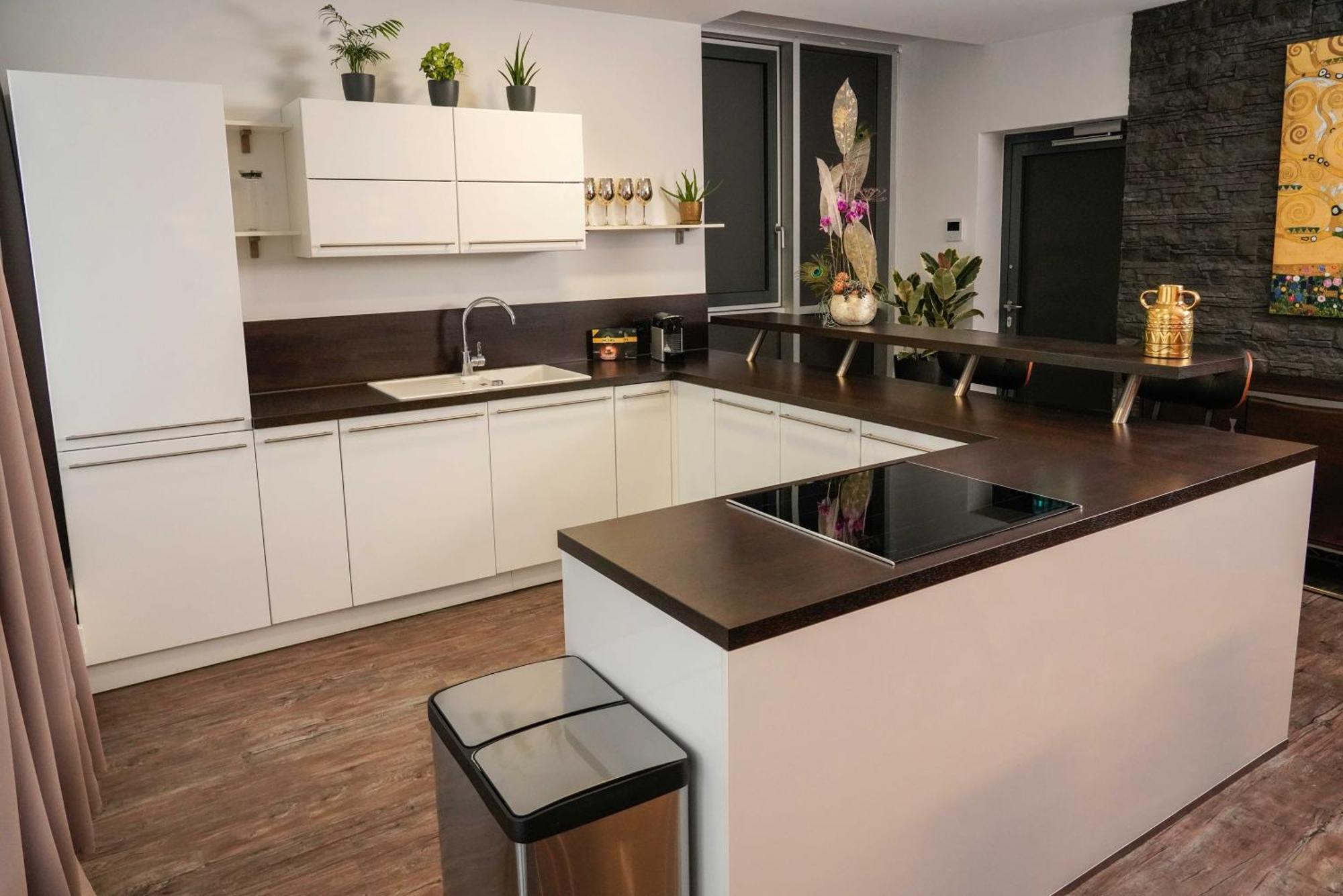 Apartment Leipzig Waldstrassenviertel Loft Terrasse, Redbull Arena ภายนอก รูปภาพ