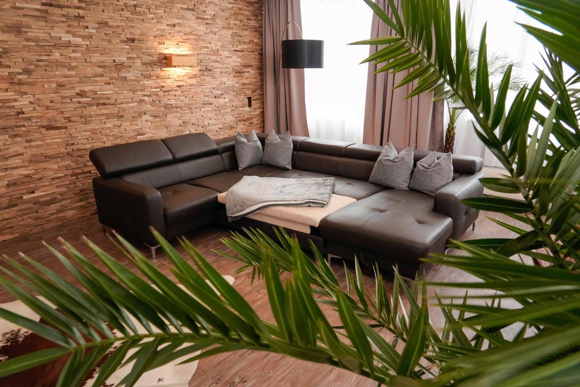 Apartment Leipzig Waldstrassenviertel Loft Terrasse, Redbull Arena ภายนอก รูปภาพ